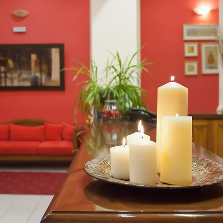 泛酒店 3* 特尔斐